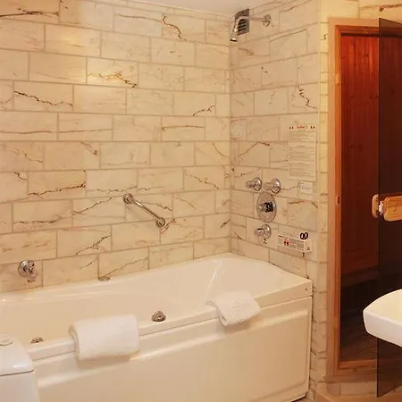 Hotel Palads 3*